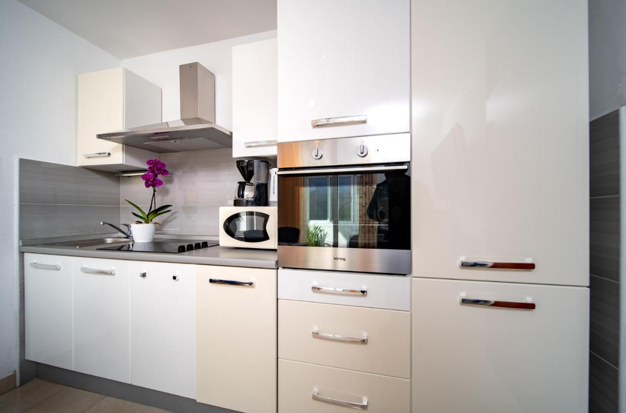 Lazaric Apartment Lopar